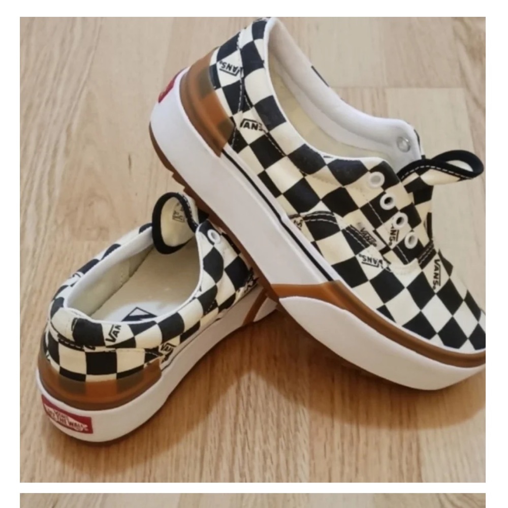 IN SEARCH OF THESE!! Women’s size 6!! Either the lace up or slip ons :)